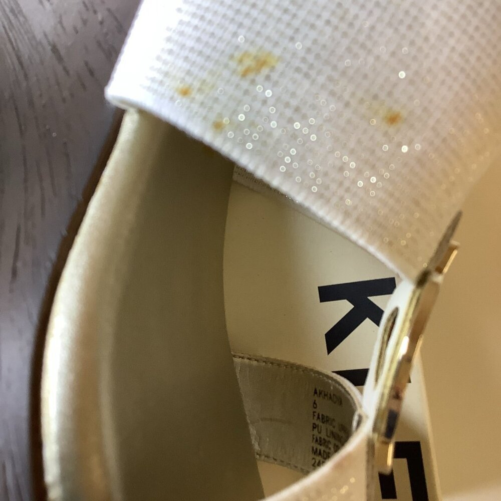 Anne Klein Size 6 Champagne Sparkly Stretch Band Slip On Wedge Sandal, Preloved - Picture 6 of 8